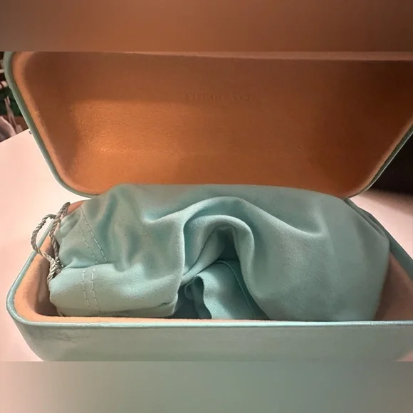 Tiffany sunglasses - Picture 4 of 5